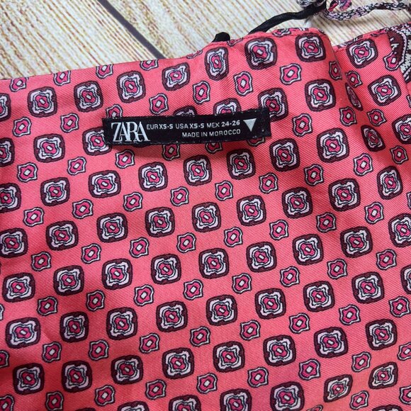 ZARA‎ Women's Paisley Scarf Print Bandana Top Size XS Red Pink Black Boho - Picture 2 of 6
